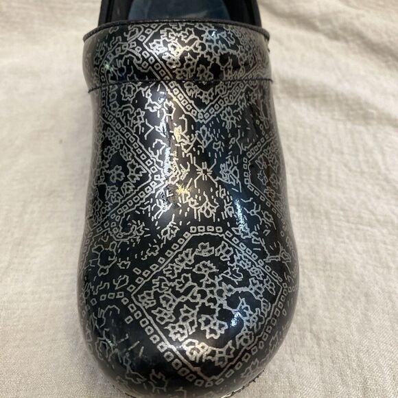 Dansko Women's Professional Metallic Floral Clog Size 39 Nursing US 8.5-9 - Picture 15 of 16